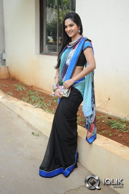 Madhumitha-at-Maine-Pyar-Kiya-Movie-Free-Auto-Rally